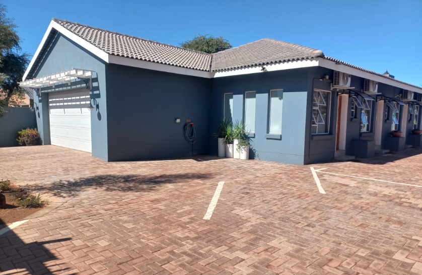 6 Bedroom Property for Sale in Kathu Northern Cape